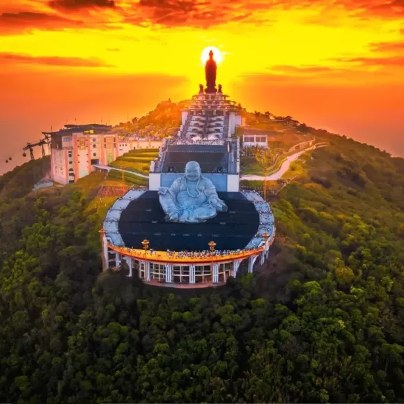 Thuê xe đi Đức Mẹ Núi Cúi
