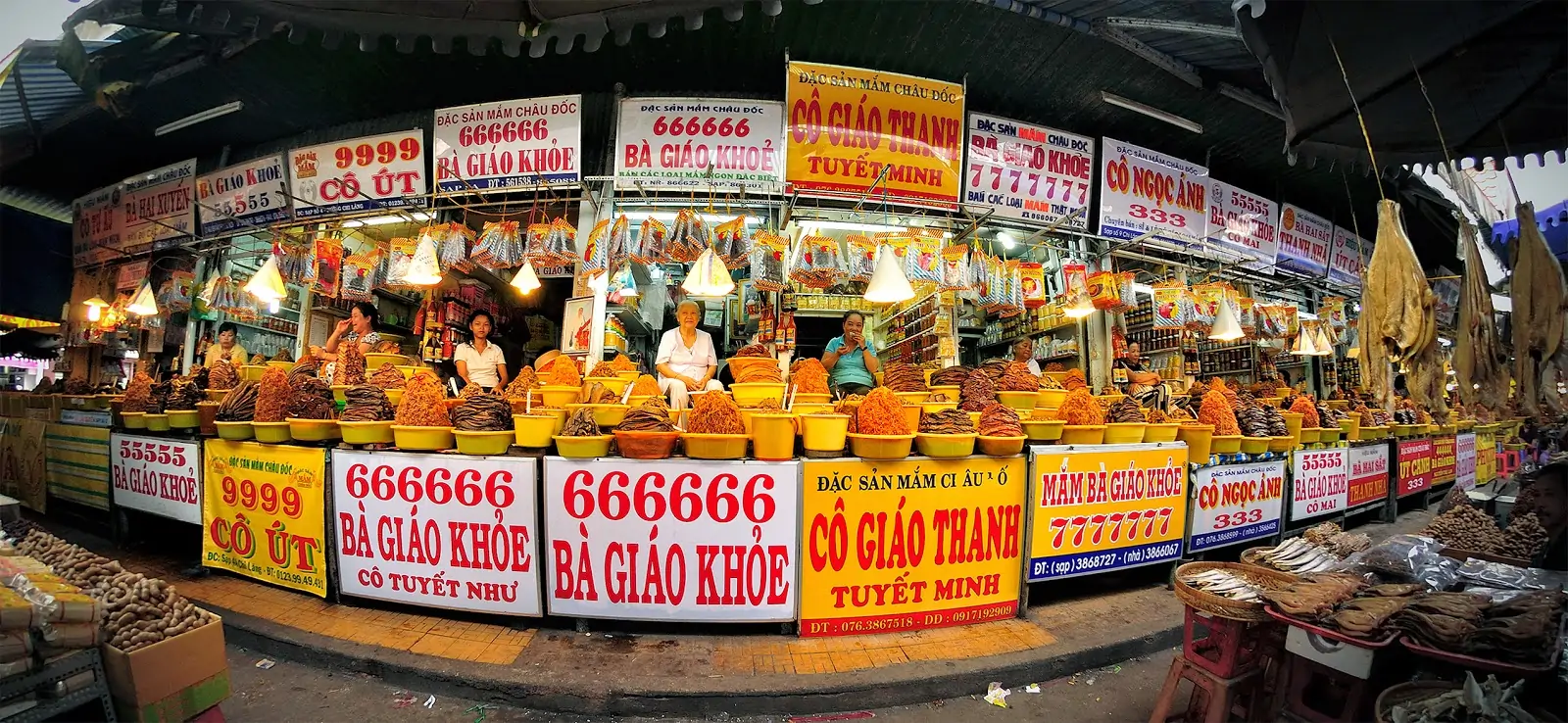 Đ&igrave;nh Ch&acirc;u Đốc