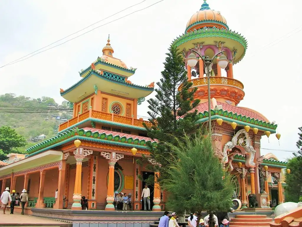 Ch&ugrave;a T&acirc;y An Cổ Tự