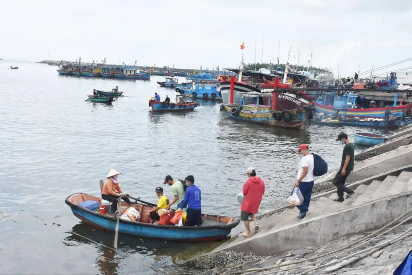 Thuê xe đi Hồ Cốc