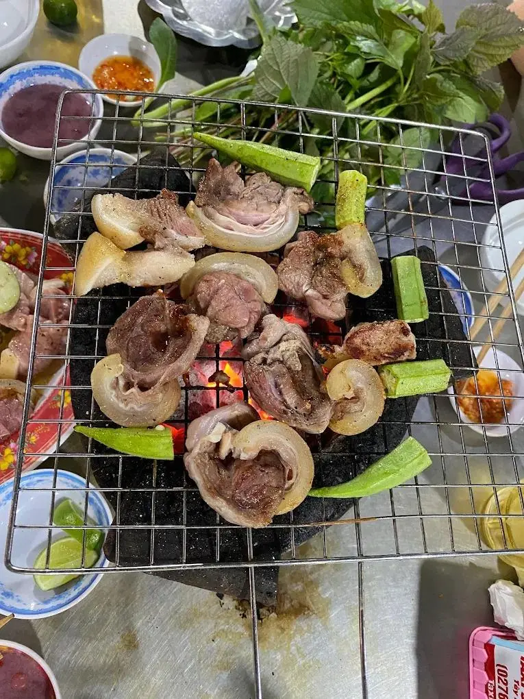 Thu&ecirc; xe Phường S&agrave;i G&ograve;n đi N&uacute;i B&agrave; Đen